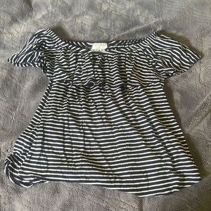 off shoulder ruffle top